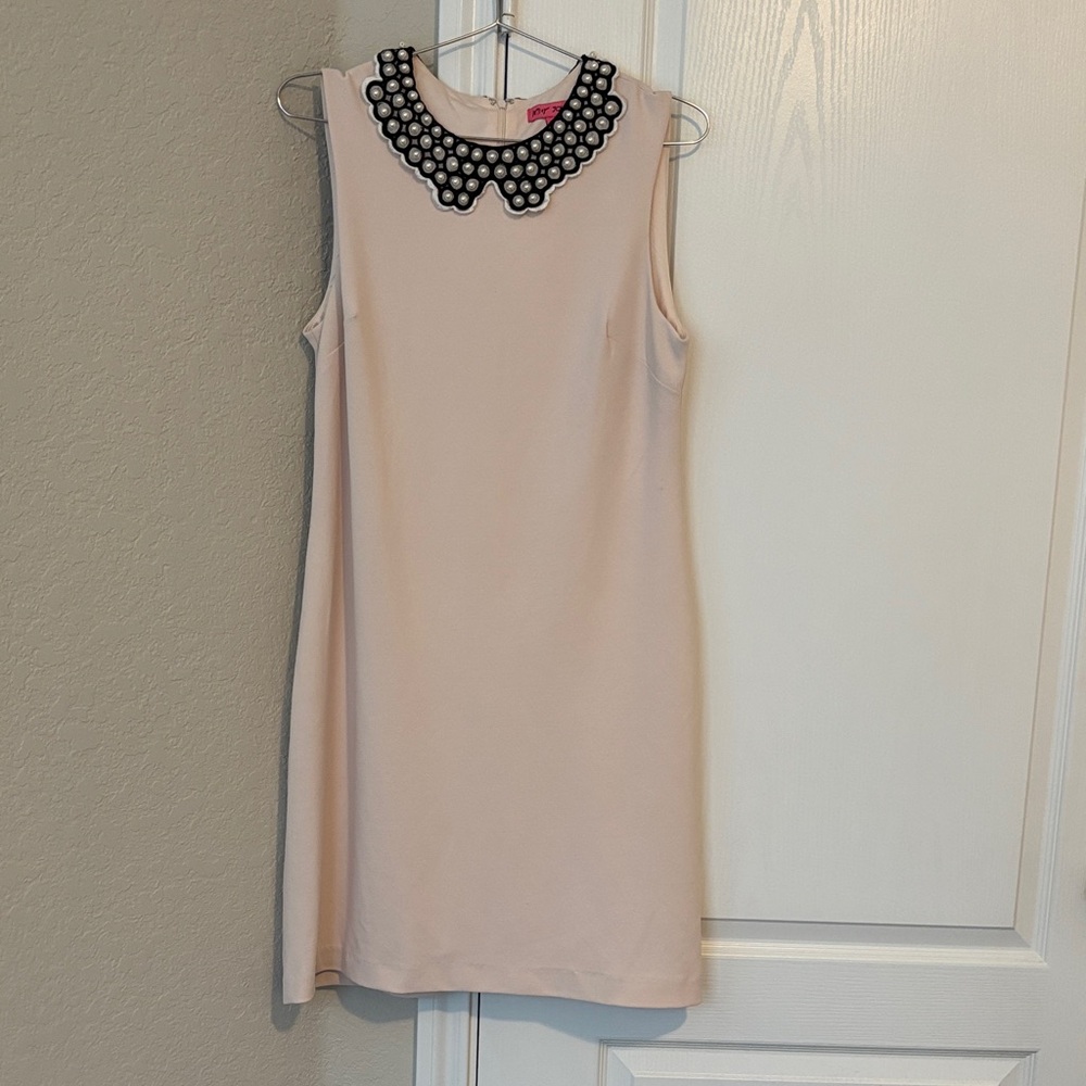 Pre-owned Betsey Johnson Cream Dress with Black Collar